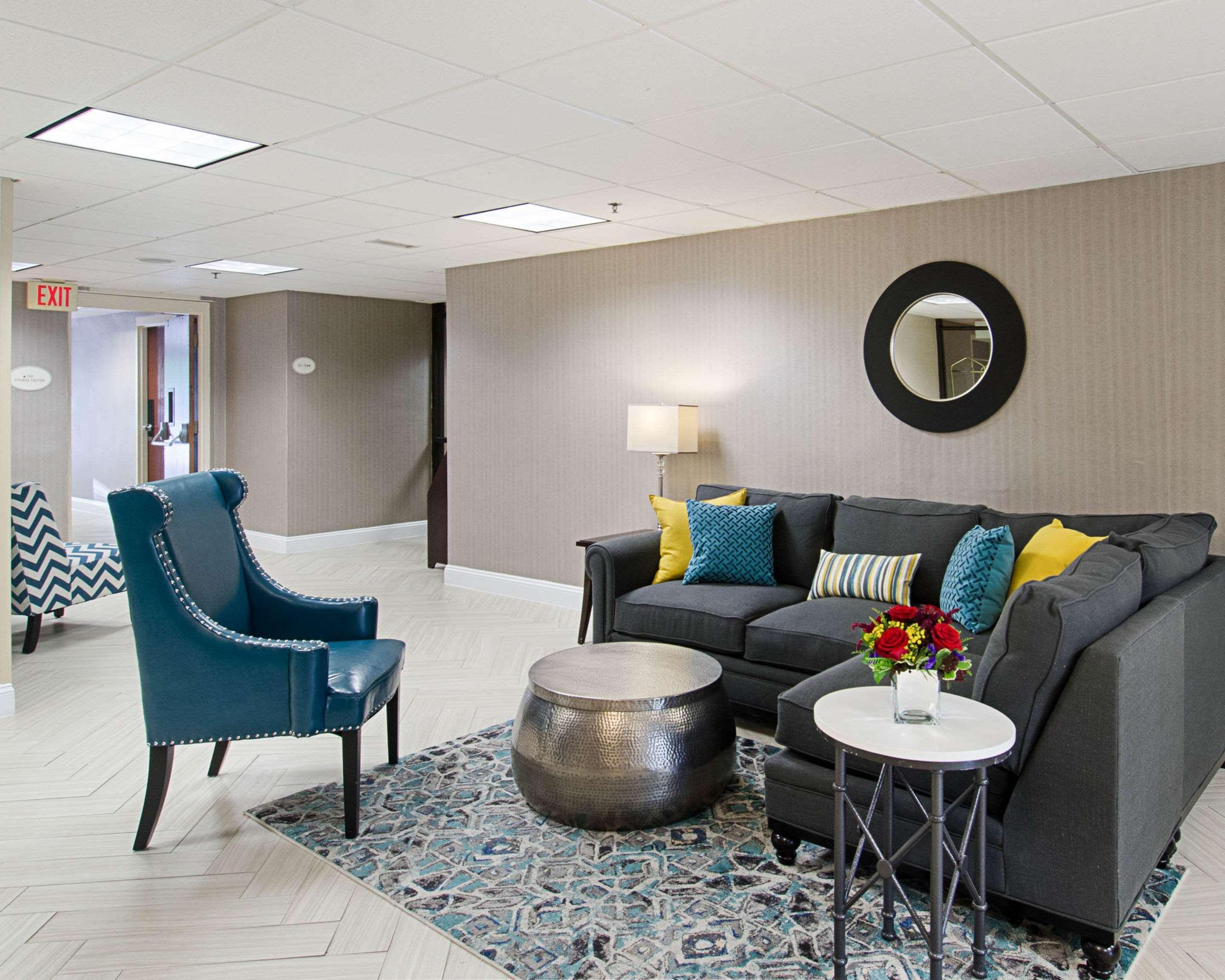 Quality Inn & Suites Worcester Exteriör bild