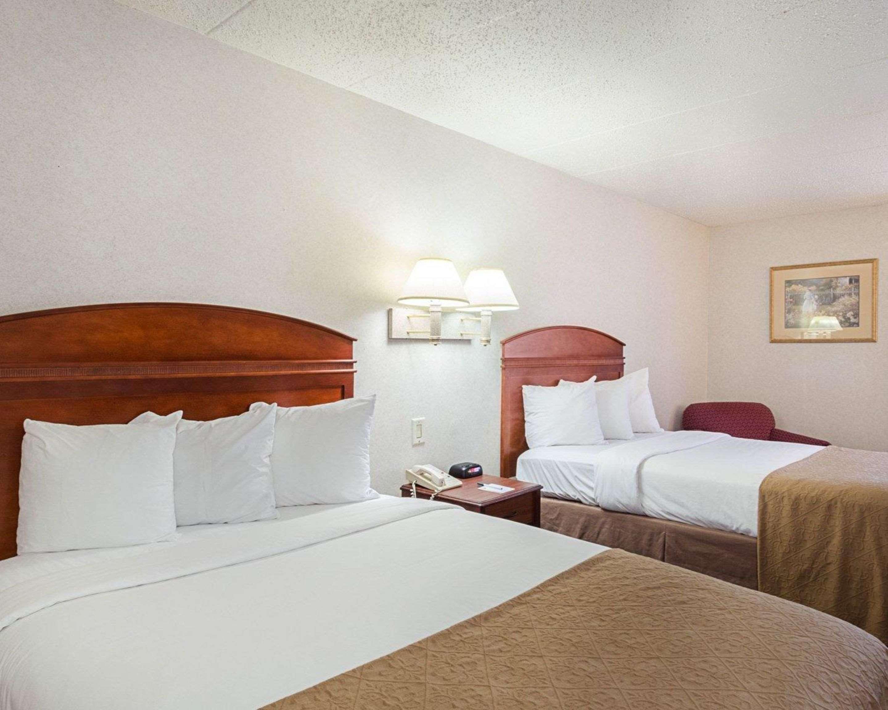 Quality Inn & Suites Worcester Exteriör bild