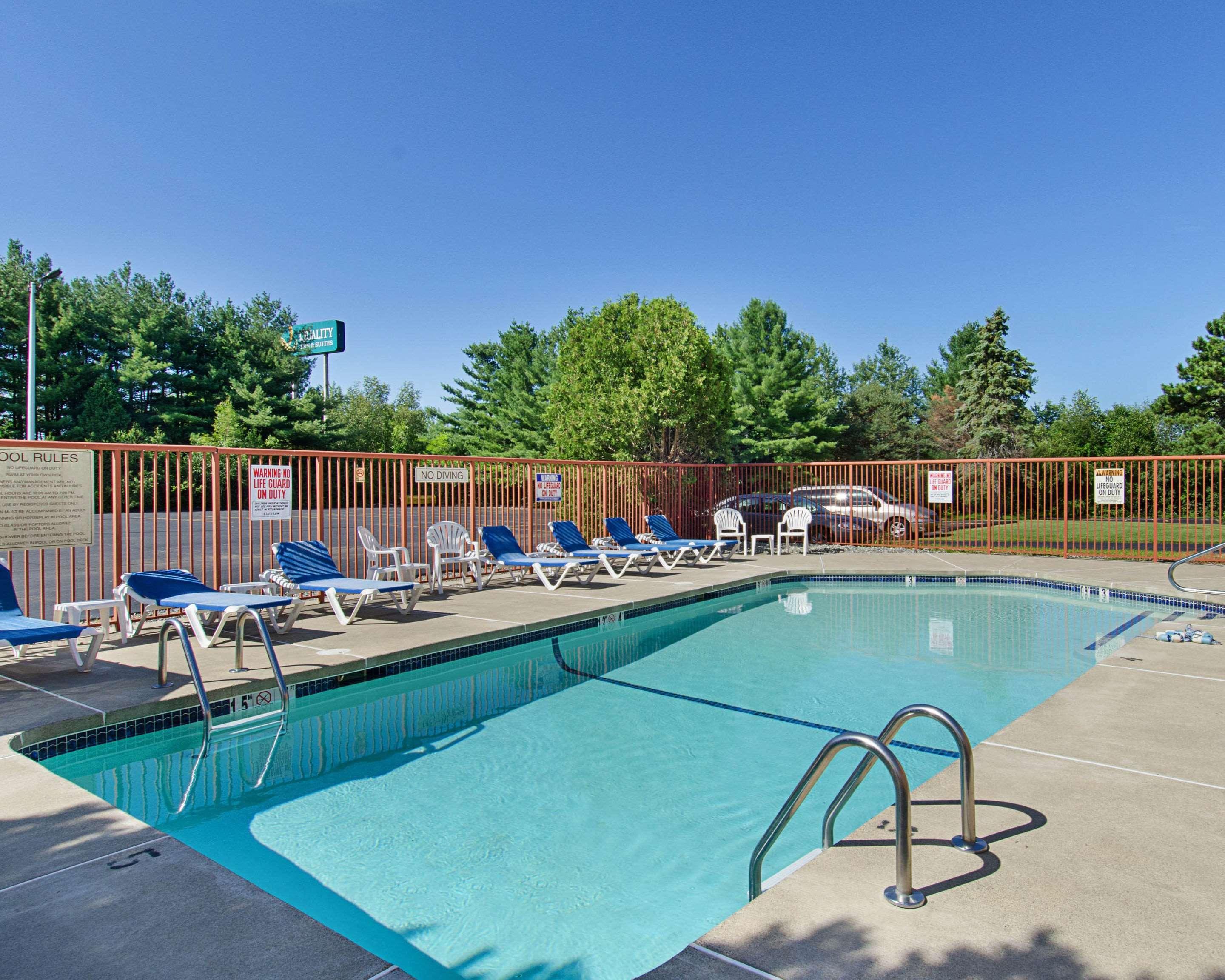 Quality Inn & Suites Worcester Exteriör bild