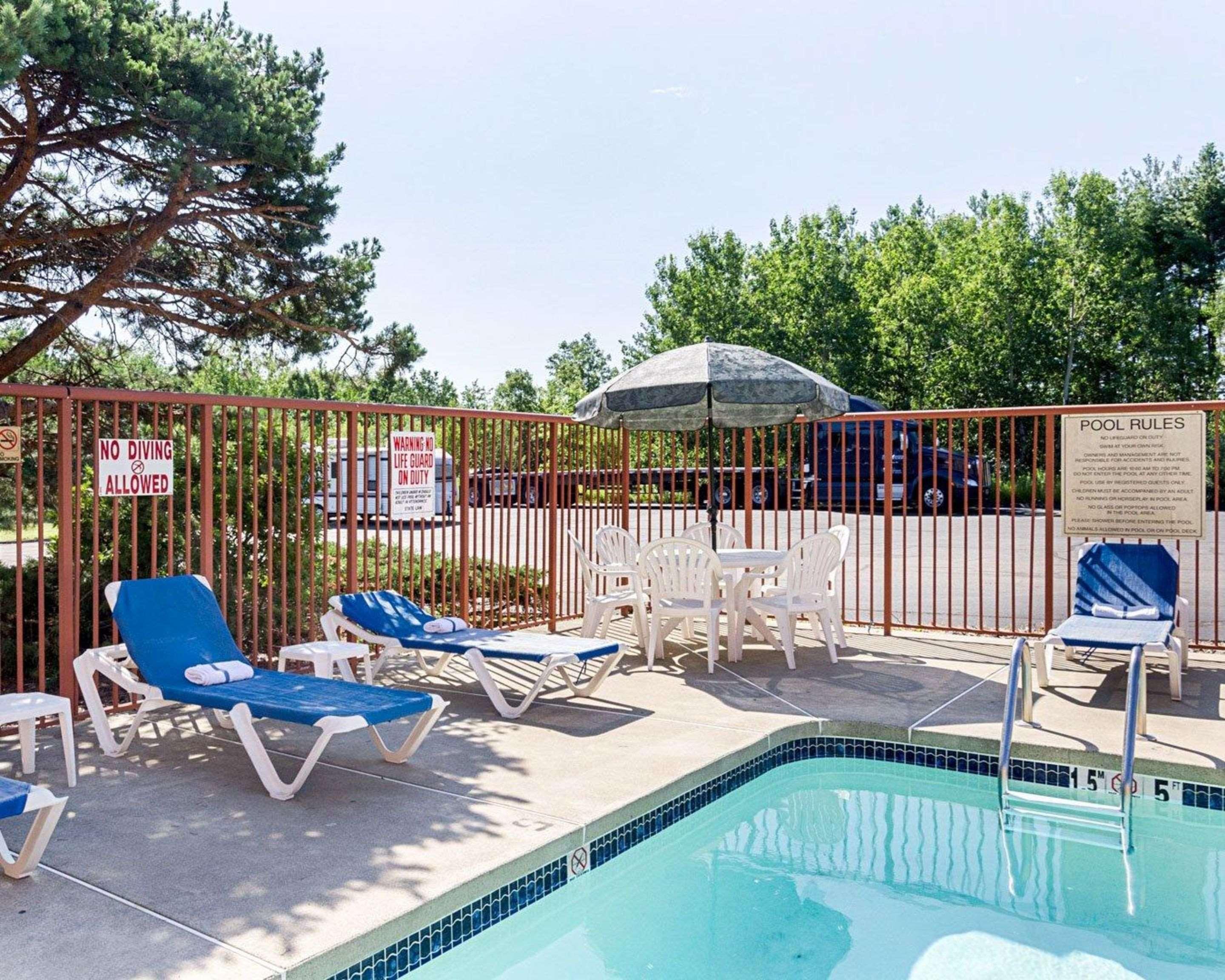 Quality Inn & Suites Worcester Exteriör bild